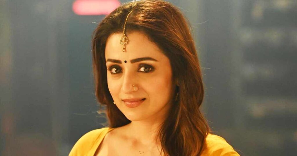Trisha Krishnan arriving at Jananayagan movie screening with fans celebrating Vijay film release